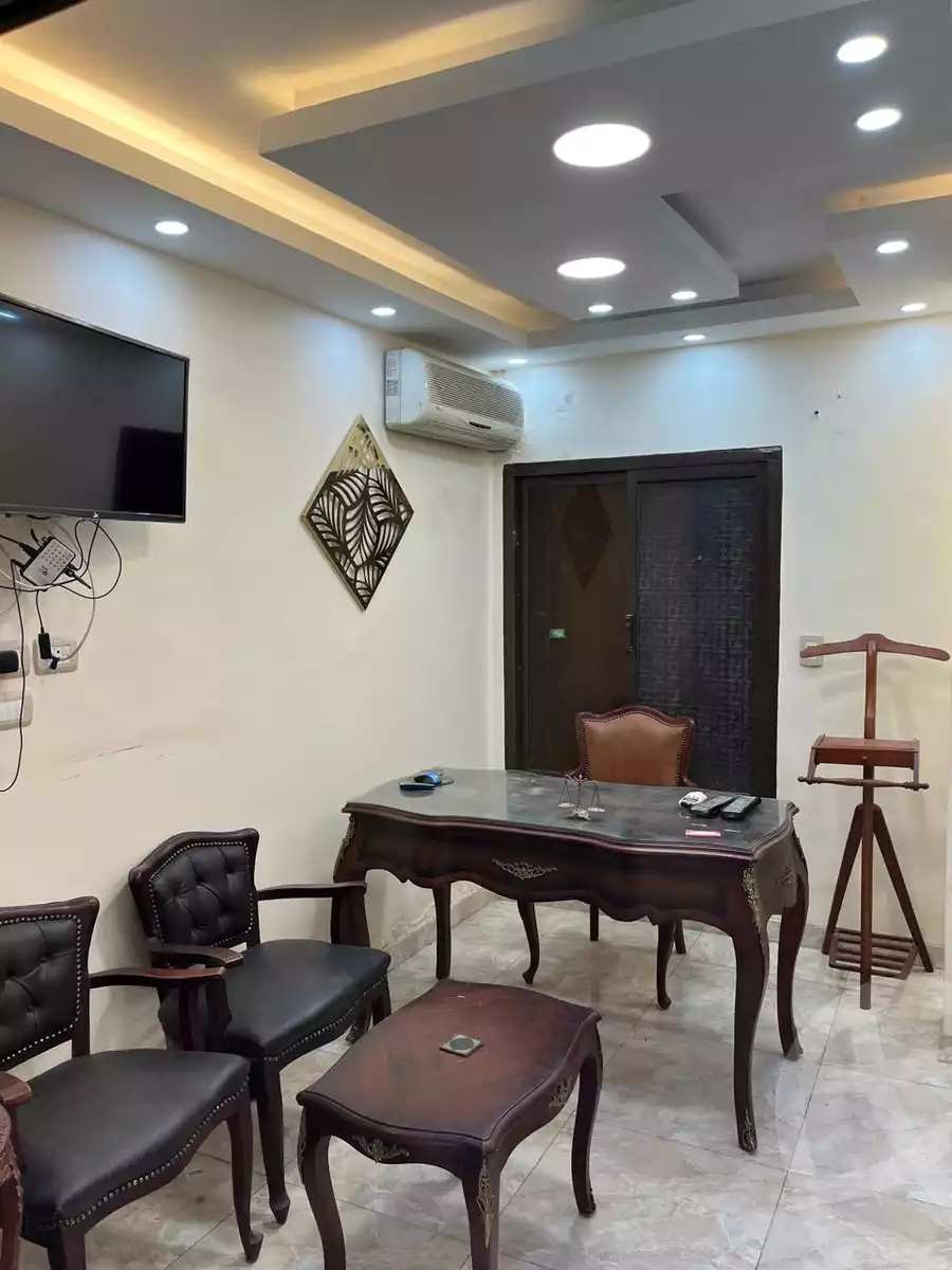 https://aqarmap.com.eg/en/listing/5848050-for-rent-cairo-downtown-abdeen-el-tahrir-st