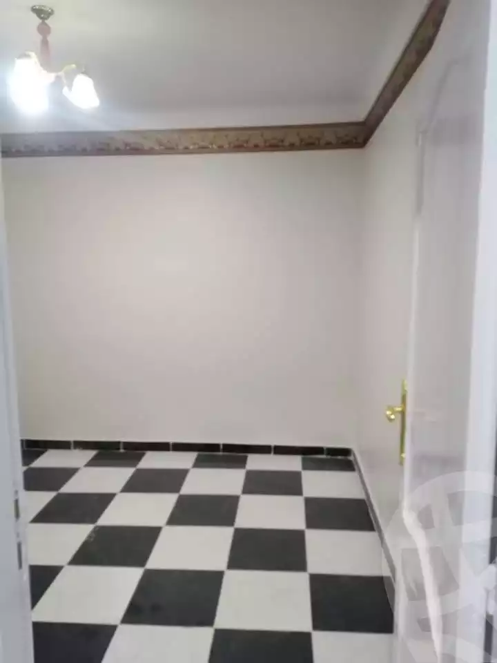 https://aqarmap.com.eg/ar/listing/5848292-for-sale-alexandria-mntq-fr-y-blskndry-el-awayed