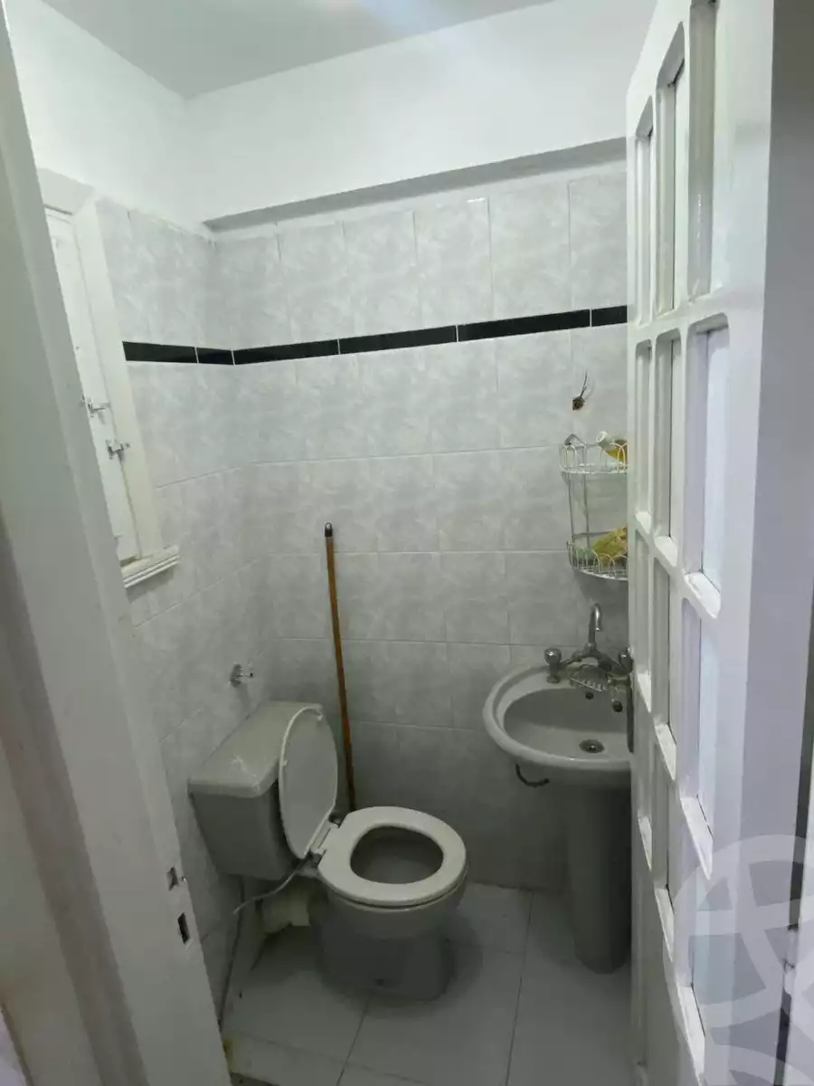 https://aqarmap.com.eg/ar/listing/5851824-for-sale-alexandria-l-jmy-lbytsh-al-aeda-al-kadema-st