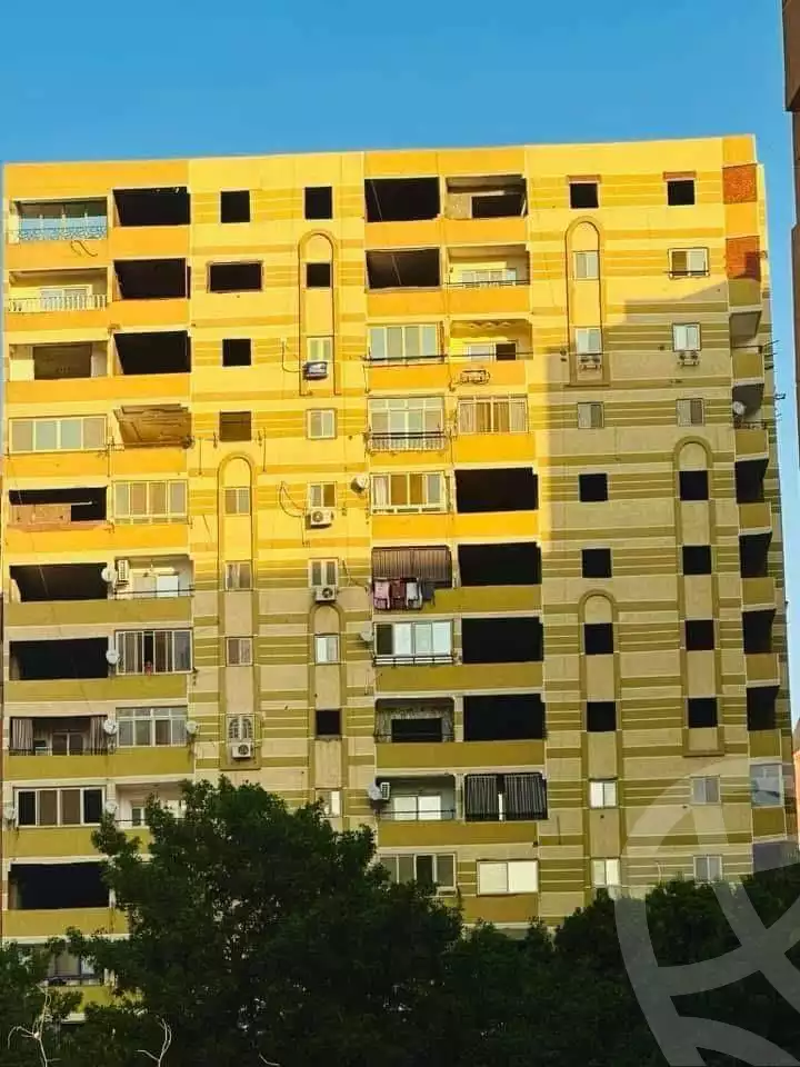 https://aqarmap.com.eg/ar/listing/5852398-for-sale-cairo-helwan-hadayek-helwan-el-eshrein-st