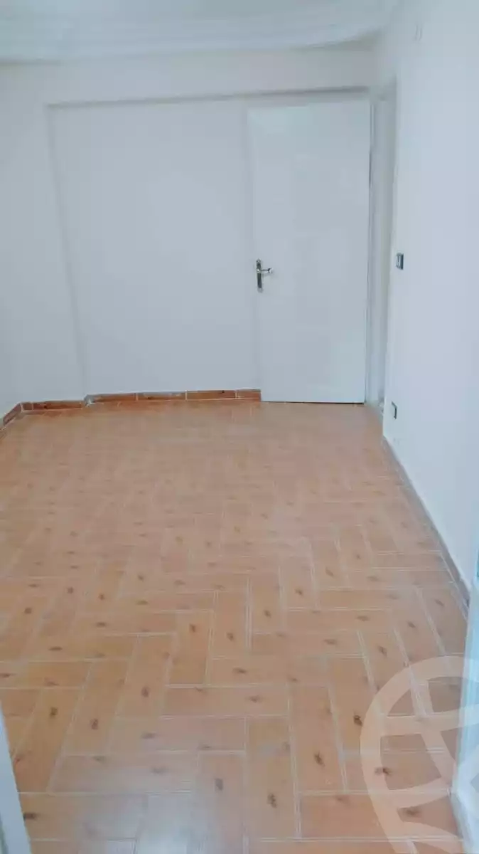 https://aqarmap.com.eg/ar/listing/5852696-for-sale-alexandria-l-jmy-lbytsh-al-aeda-al-kadema-st