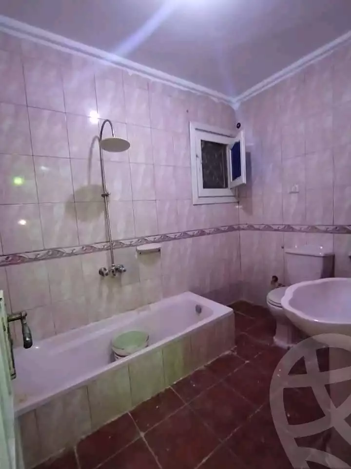 https://aqarmap.com.eg/en/listing/5854593-for-sale-alexandria-l-jmy-lbytsh-princess-st