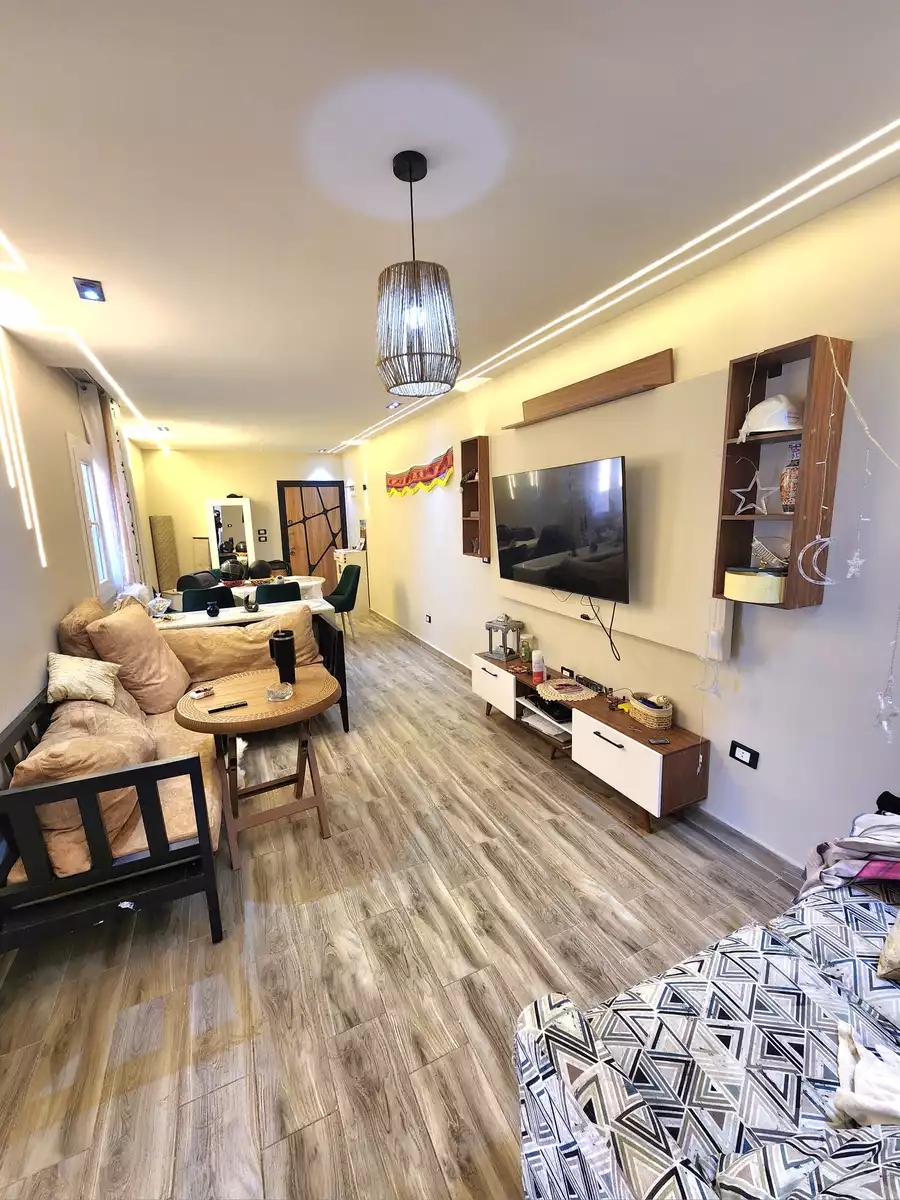 https://aqarmap.com.eg/ar/listing/5855993-for-sale-alexandria-new-miami-compounds-new-miami-doctors-city