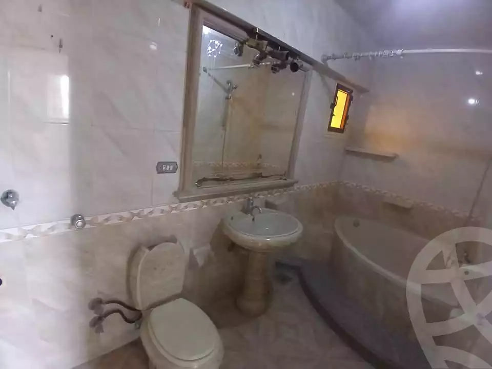 https://aqarmap.com.eg/en/listing/5860656-for-sale-alexandria-glim-zahran-roushdy-st