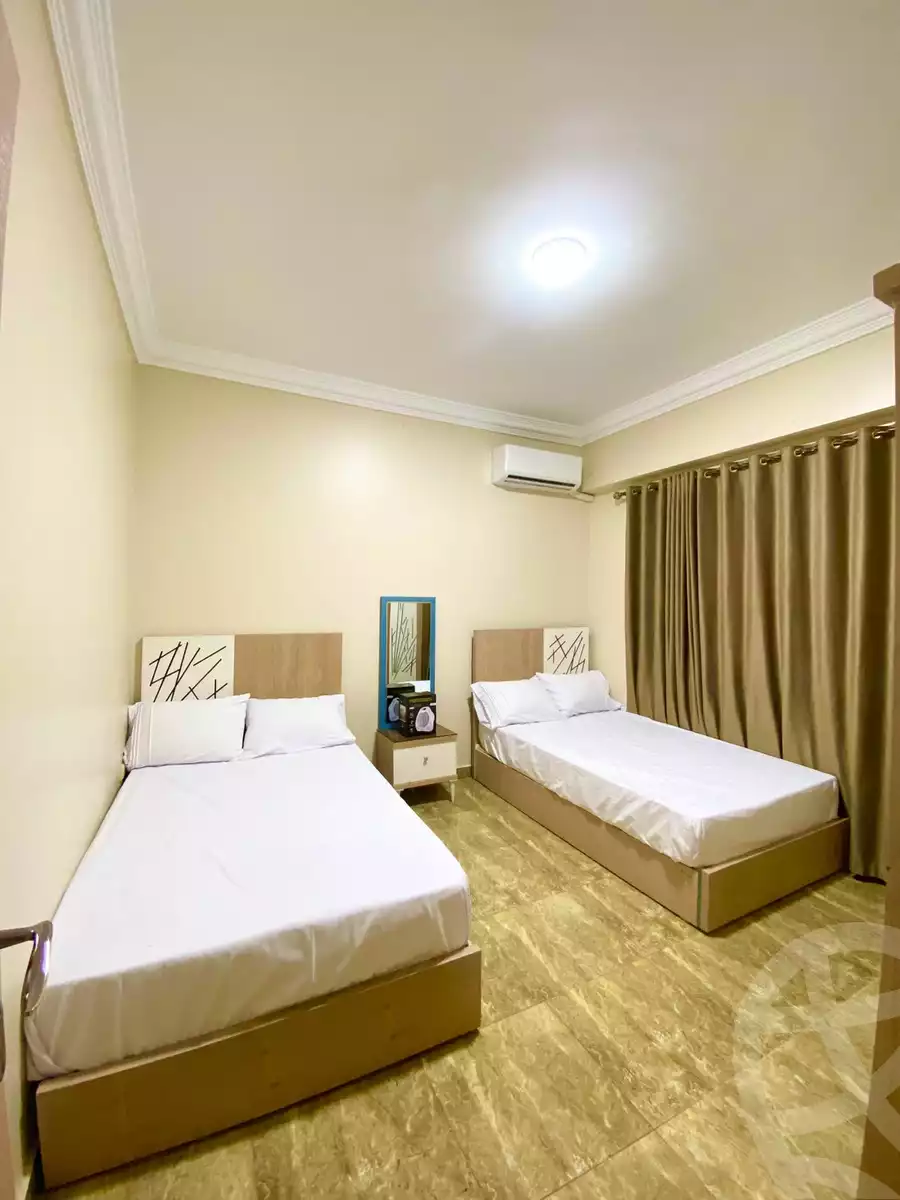 https://aqarmap.com.eg/en/listing/5863142-for-rent-cairo-new-cairo-compounds-el-mostashareen-compound