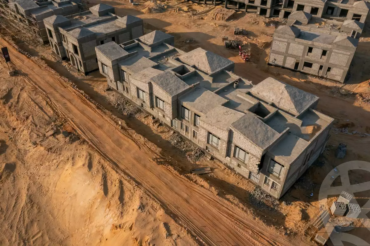 https://aqarmap.com.eg/en/listing/5864539-for-sale-cairo-el-sheikh-zayed-city-compounds-kmbwnd-fyldj-wyst-dr-llttwyr