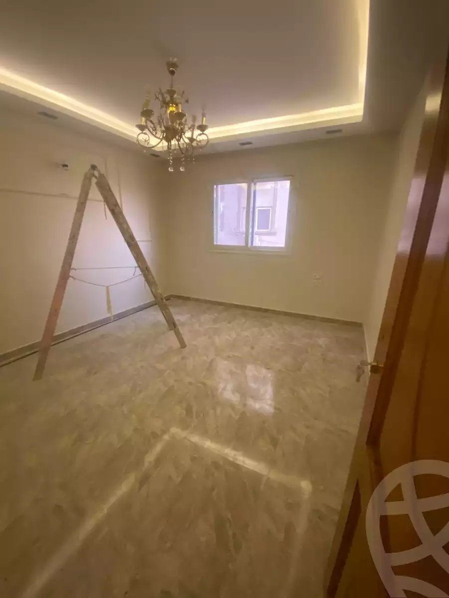 https://aqarmap.com.eg/en/listing/5865392-for-sale-cairo-heliopolis-gesr-elsuez-main-street