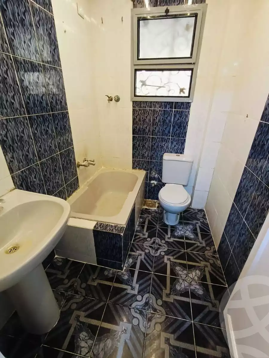 https://aqarmap.com.eg/en/listing/5865980-for-sale-alexandria-l-jmy-shataa-el-nakheel-street-2