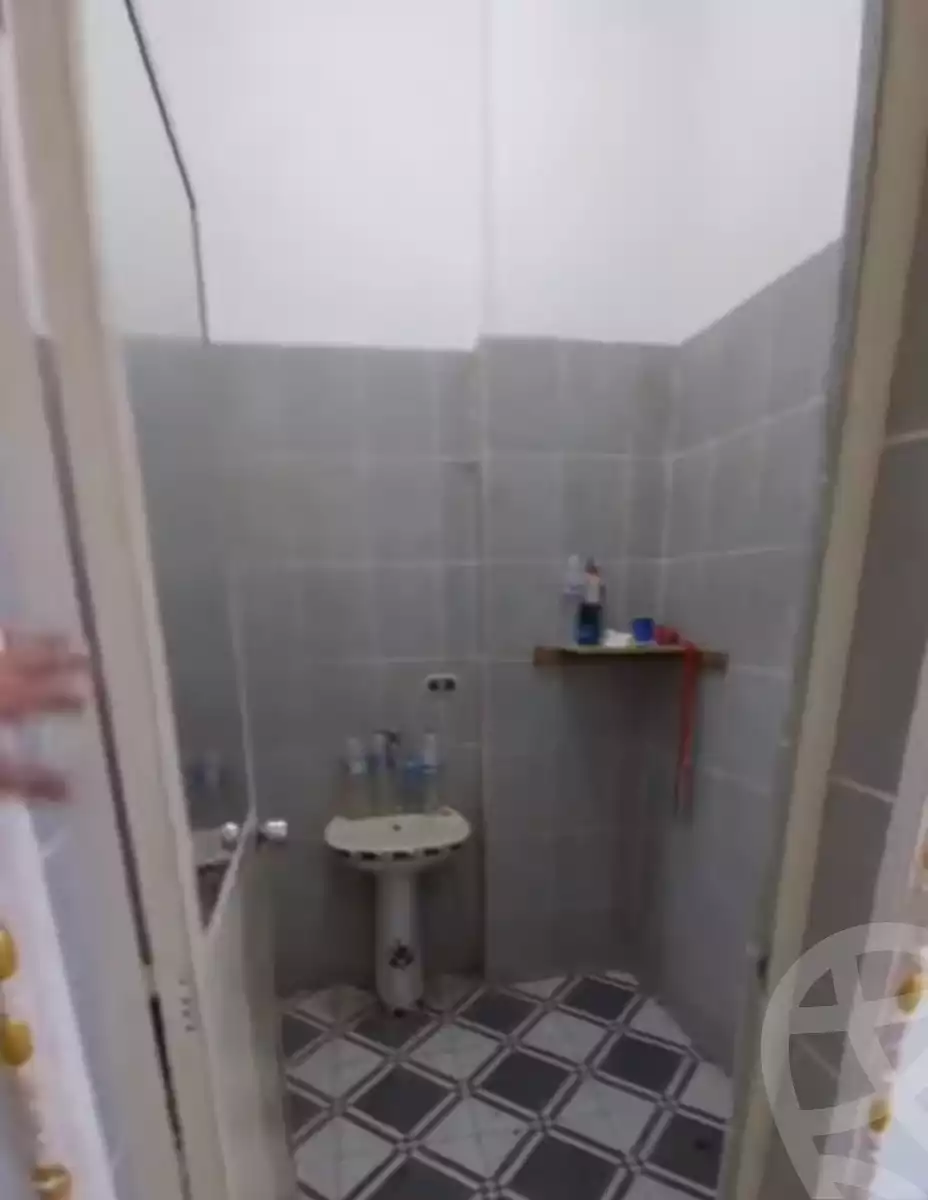 https://aqarmap.com.eg/ar/listing/5866264-for-rent-alexandria-l-jmy-el-hanouvel-khalil-khair-allah-st
