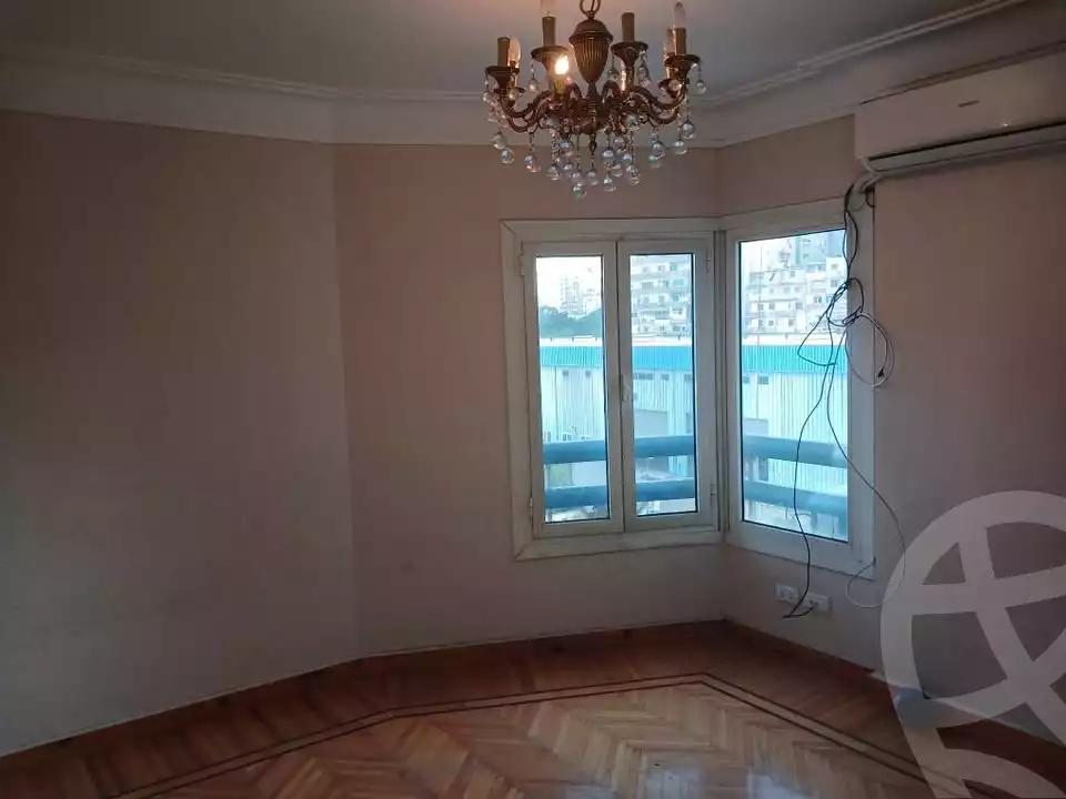 https://aqarmap.com.eg/en/listing/5866487-for-rent-alexandria-glim