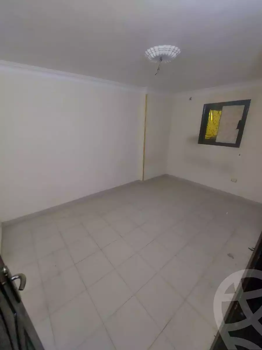 https://aqarmap.com.eg/en/listing/5866529-for-sale-cairo-helwan-helwan-el-sharkeya-mostafa-safwat-st