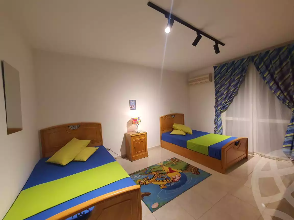 https://aqarmap.com.eg/ar/listing/5867644-for-rent-cairo-new-cairo-lrhb-city-phase-4-mohammed-farid-st