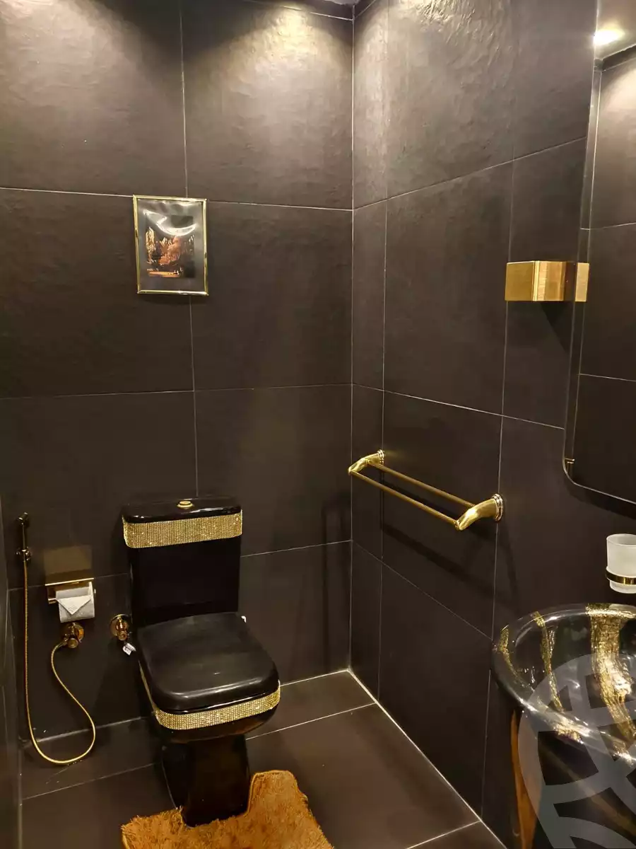https://aqarmap.com.eg/ar/listing/5867644-for-rent-cairo-new-cairo-lrhb-city-phase-4-mohammed-farid-st