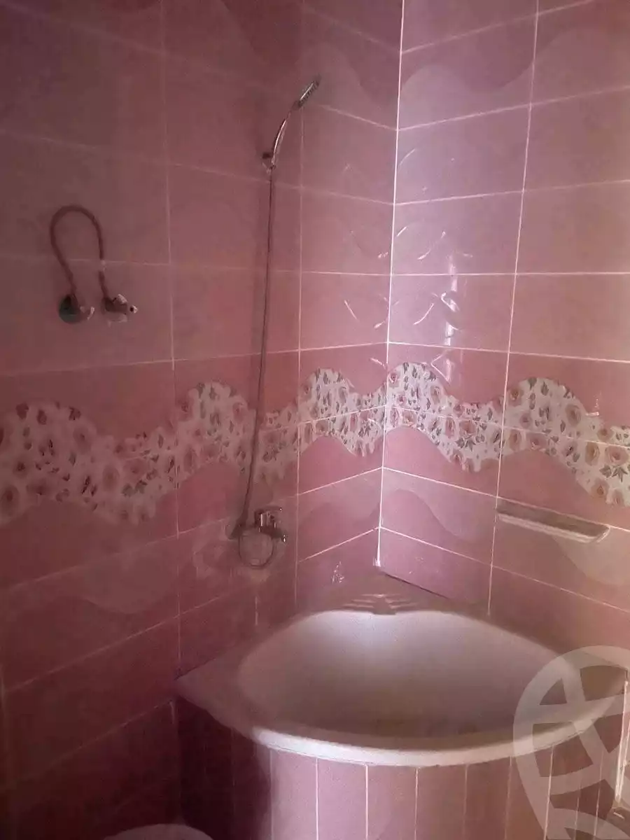 https://aqarmap.com.eg/en/listing/5868989-for-sale-alexandria-l-jmy-el-hanouvel-al-asdakaa-st