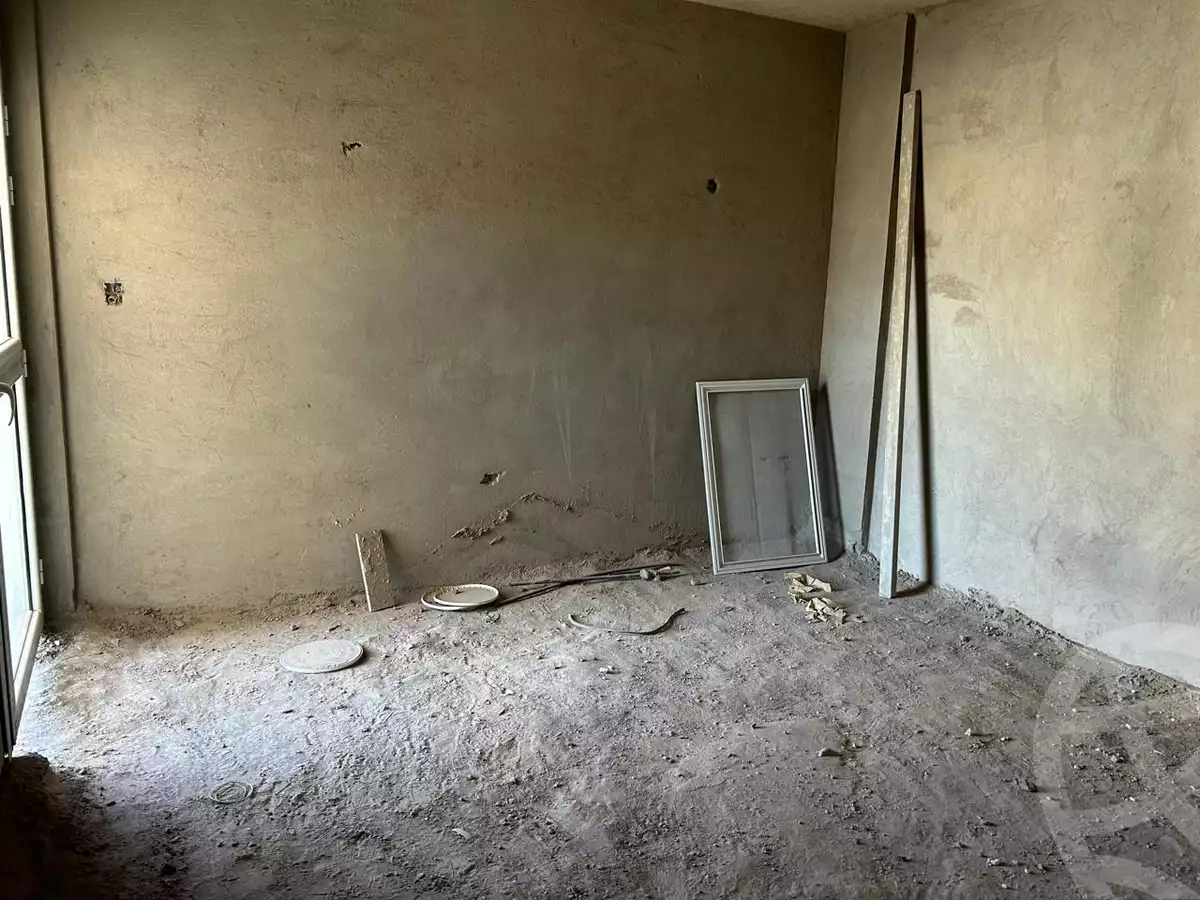 https://aqarmap.com.eg/en/listing/5869259-for-sale-cairo-el-sheikh-zayed-city-compounds-el-khamayel