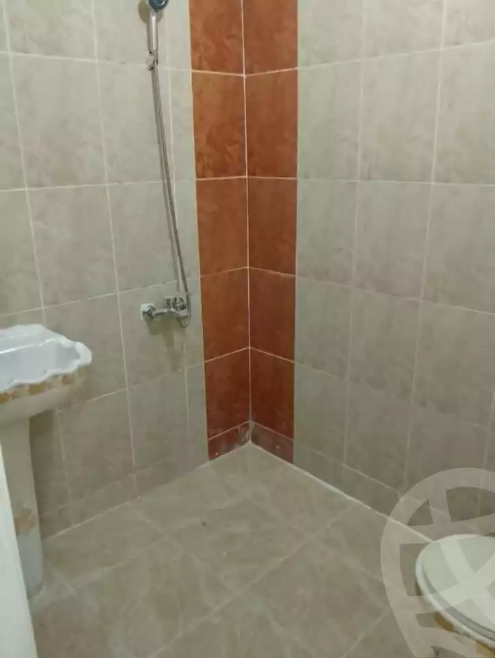 https://aqarmap.com.eg/en/listing/5870270-for-sale-alexandria-l-jmy-el-kilo-21
