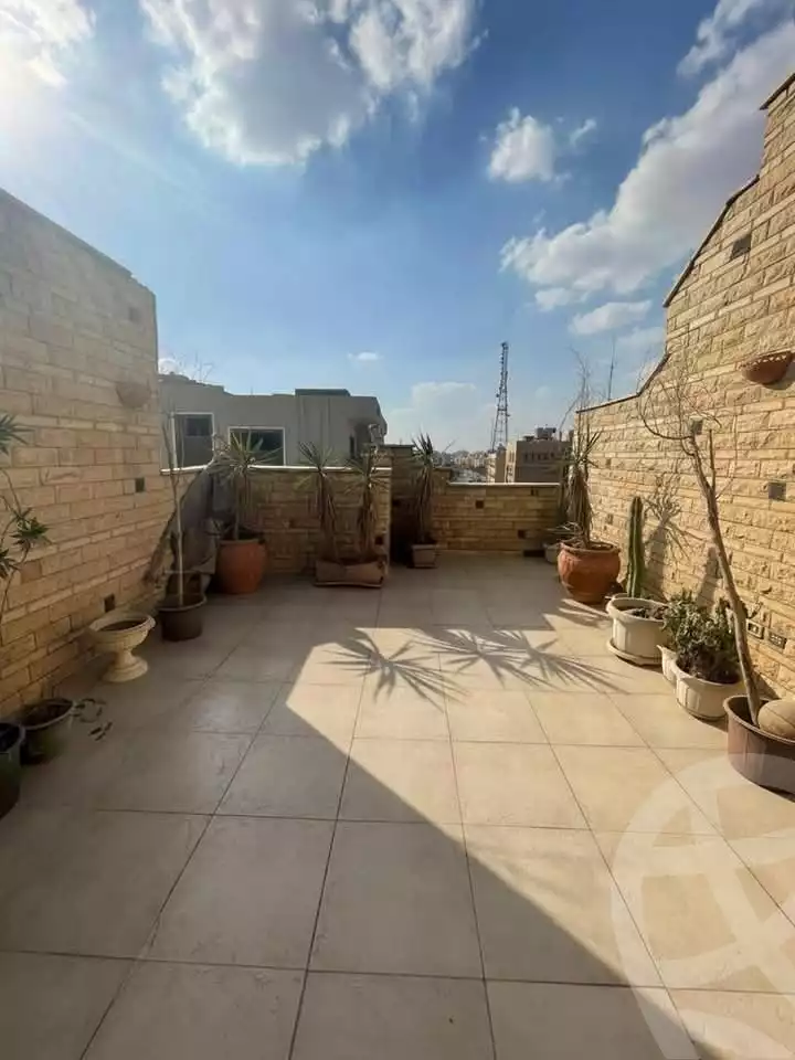 https://aqarmap.com.eg/en/listing/5872757-for-sale-cairo-mokattam-lhdb-l-ly-shareaa-9