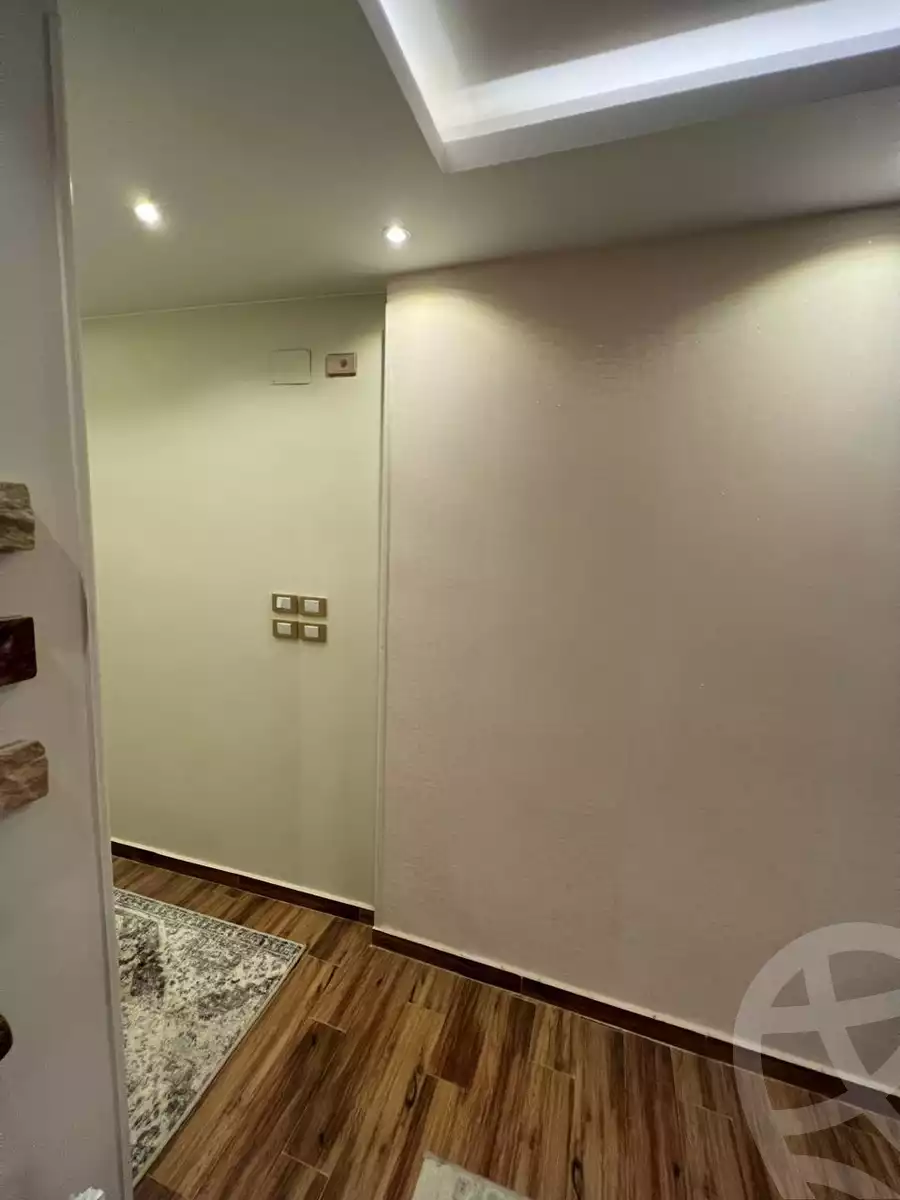 https://aqarmap.com.eg/en/listing/5873160-for-sale-cairo-helwan-hadayek-helwan-el-eshrein-st