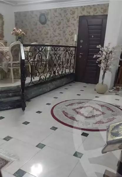 https://aqarmap.com.eg/ar/listing/5873645-for-sale-cairo-mokattam-lhdb-l-ly-shareaa-9