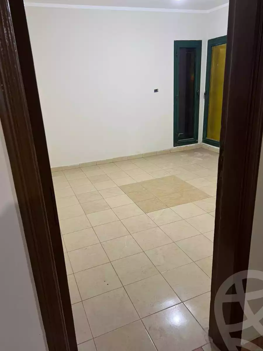 https://aqarmap.com.eg/en/listing/5873911-for-sale-cairo-helwan-helwan-el-sharkeya-mostafa-safwat-st