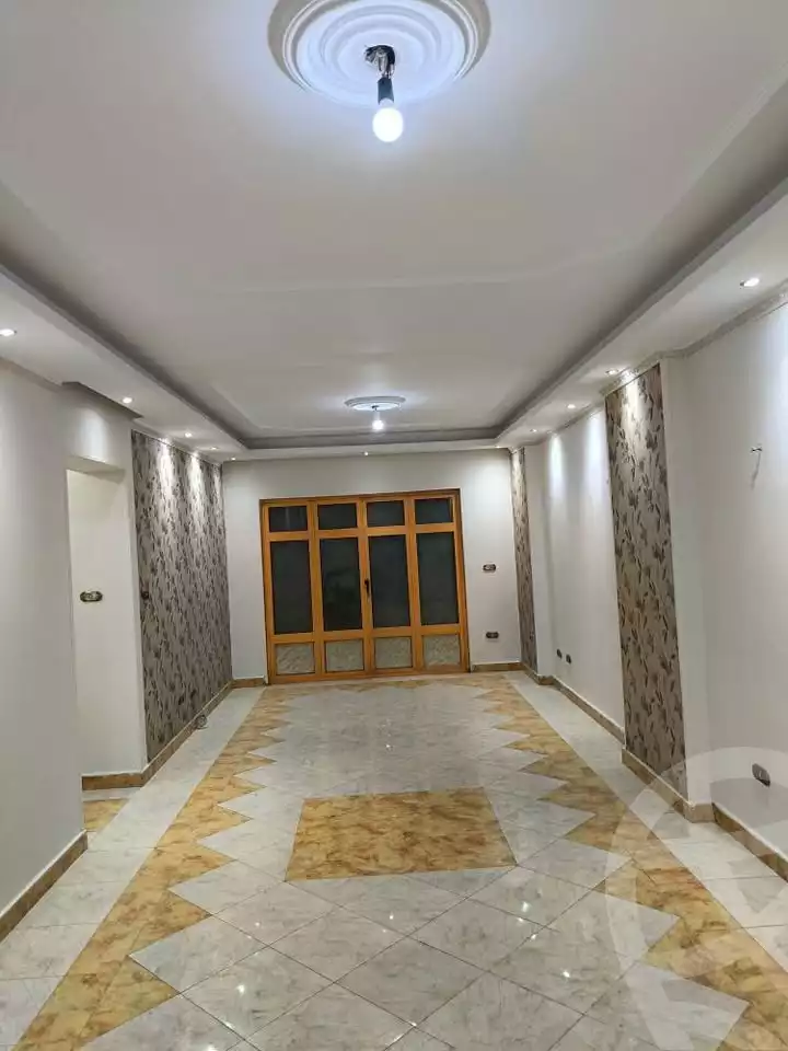 https://aqarmap.com.eg/ar/listing/5874846-for-rent-cairo-mokattam-lhdb-l-ly-shareaa-9