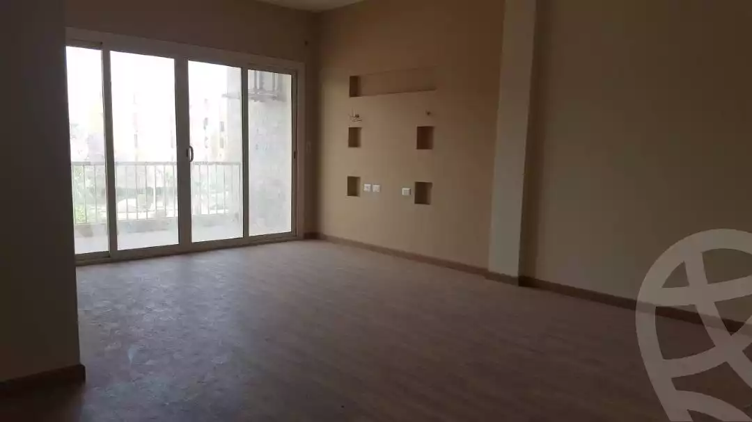 https://aqarmap.com.eg/en/listing/5876936-for-sale-cairo-el-sheikh-zayed-city-compounds-dh-drys