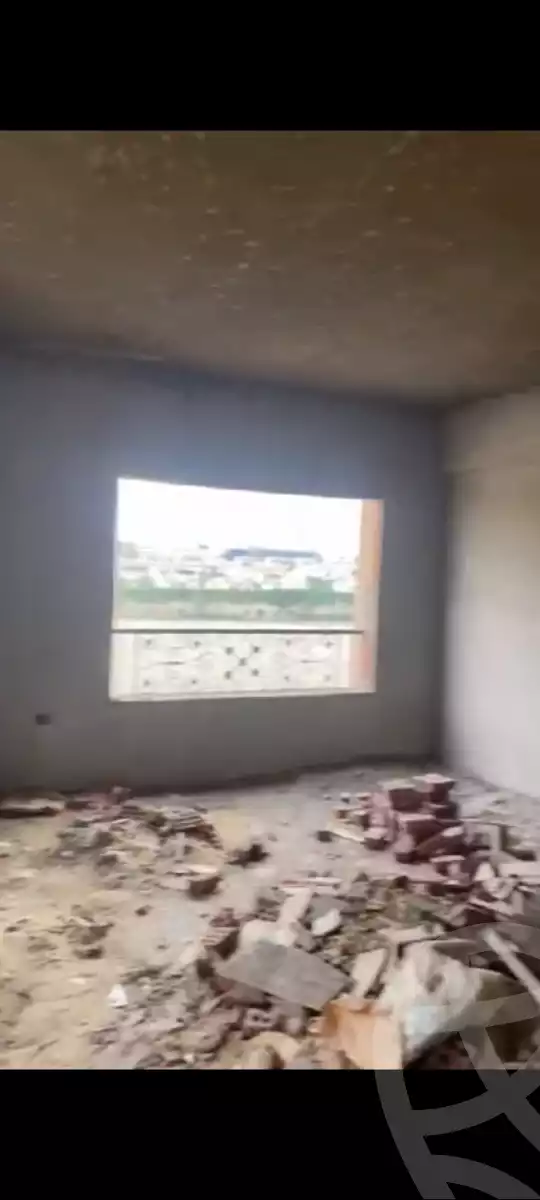 https://aqarmap.com.eg/en/listing/5877827-for-sale-cairo-new-cairo-compounds-el-mostashareen-compound