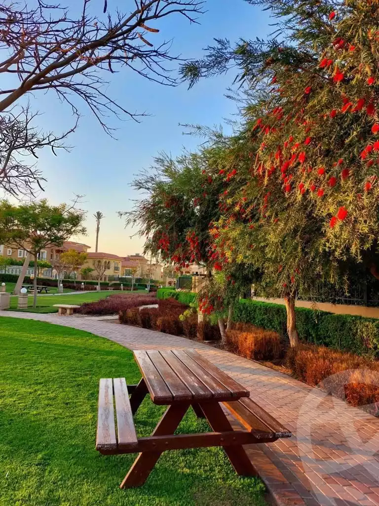 https://aqarmap.com.eg/en/listing/5879670-for-sale-cairo-new-cairo-compounds-hyde-park-greens-hyde-park-compound