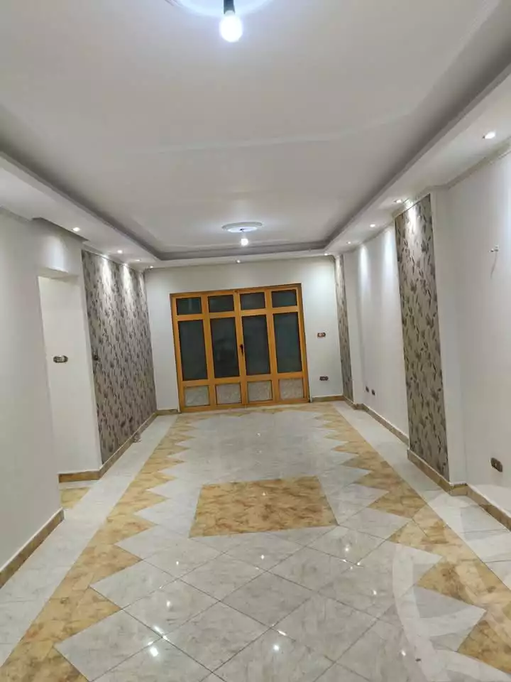 https://aqarmap.com.eg/ar/listing/5882178-for-rent-cairo-mokattam-lhdb-l-ly-shareaa-9