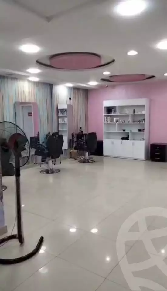 https://aqarmap.com.eg/ar/listing/5884015-for-sale-cairo-mokattam-lhdb-l-ly-shareaa-9