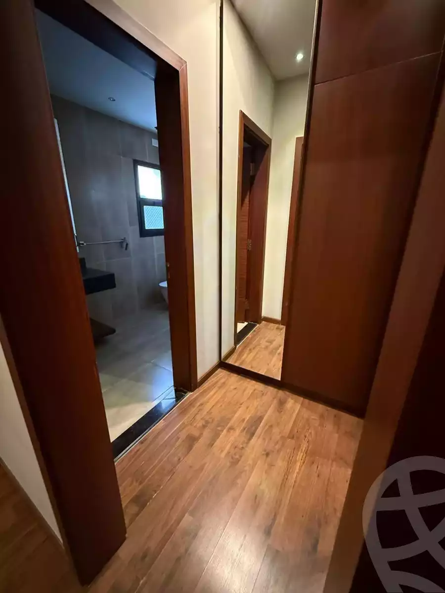 https://aqarmap.com.eg/ar/listing/5886744-for-rent-cairo-el-sheikh-zayed-city-compounds-kmbwnd-wyst-twn-swdyk