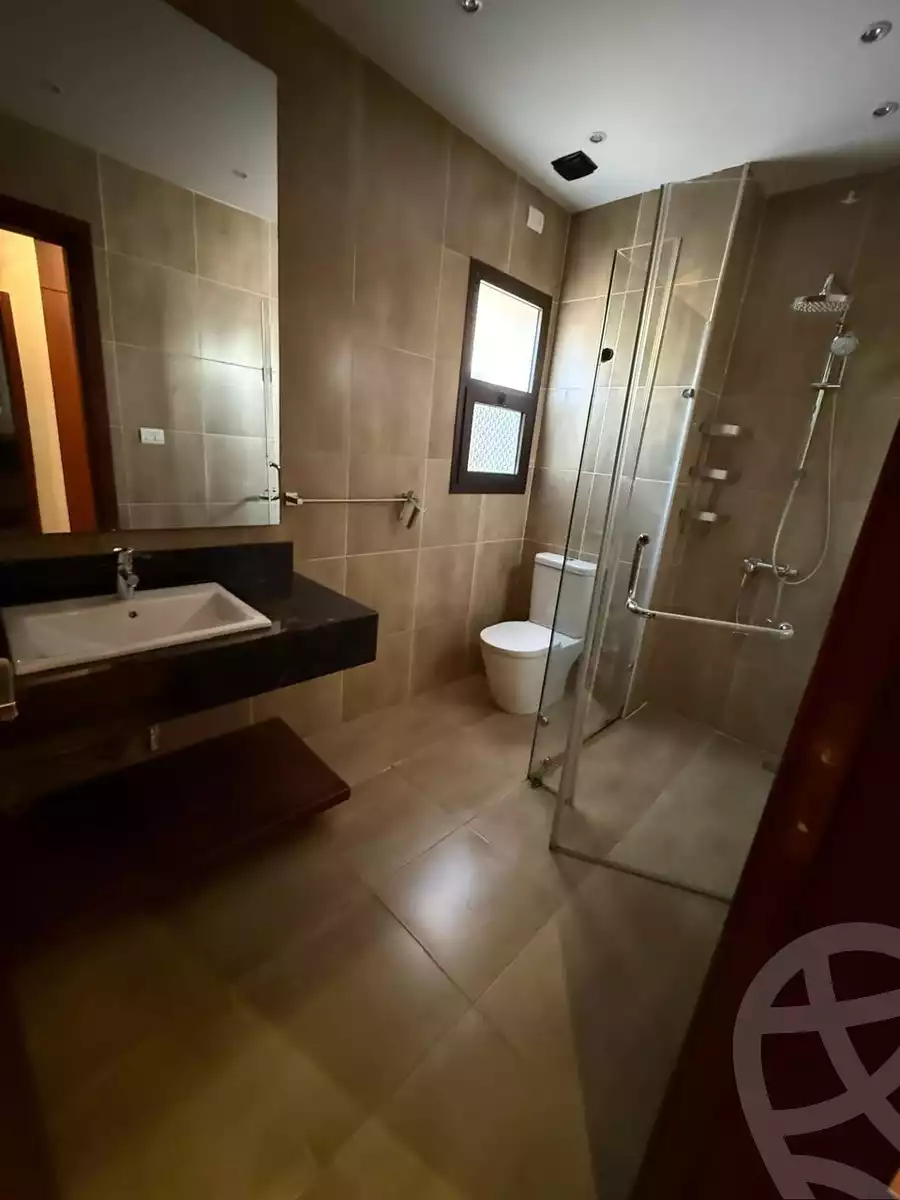 https://aqarmap.com.eg/ar/listing/5886744-for-rent-cairo-el-sheikh-zayed-city-compounds-kmbwnd-wyst-twn-swdyk
