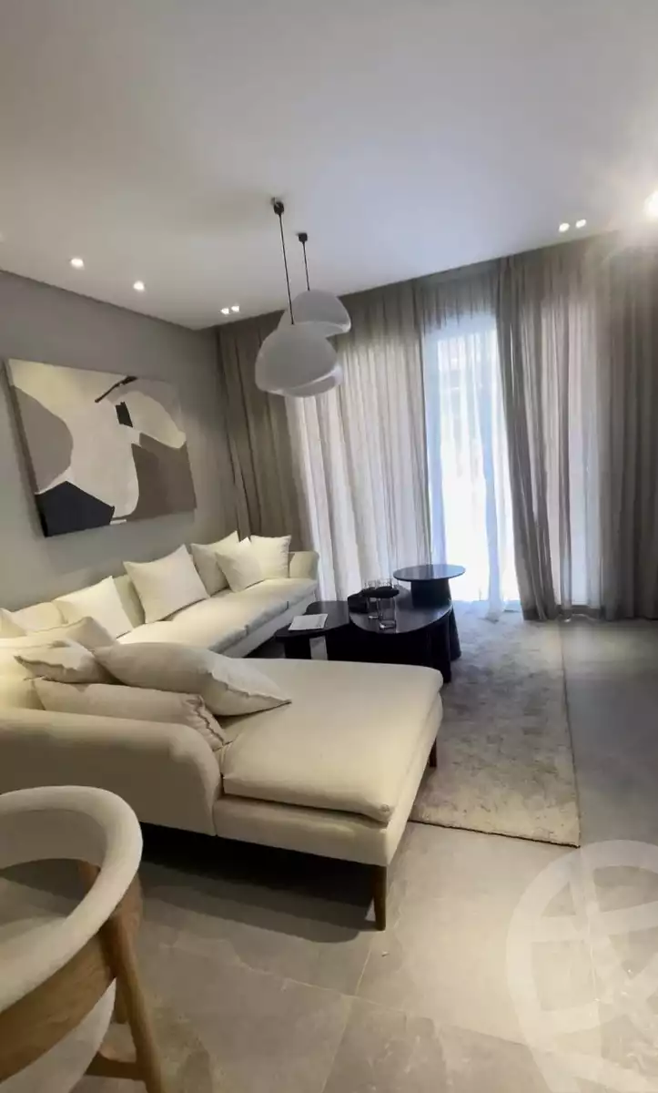 https://aqarmap.com.eg/ar/listing/5888288-for-sale-cairo-el-sheikh-zayed-city-compounds-kmbwnd-fyldj-wyst-dr-llttwyr