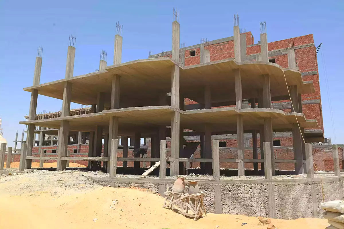 https://aqarmap.com.eg/ar/listing/5888533-for-sale-cairo-el-sheikh-zayed-city-lshykh-zyd-ljdyd-ridge-compound-al-oula