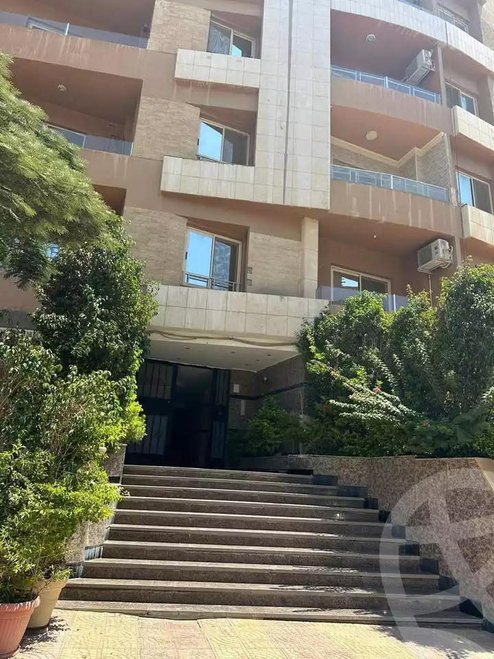 https://aqarmap.com.eg/en/listing/5889121-for-sale-cairo-mokattam-el-hadabah-el-wosta-el-mantaqa-el-khamsa-street-19