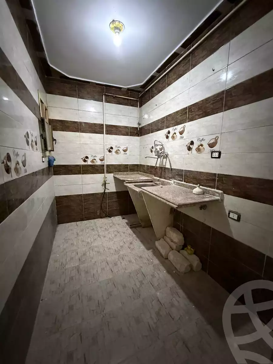 https://aqarmap.com.eg/ar/listing/5890434-for-sale-alexandria-l-jmy-lbytsh-el-zohour-st