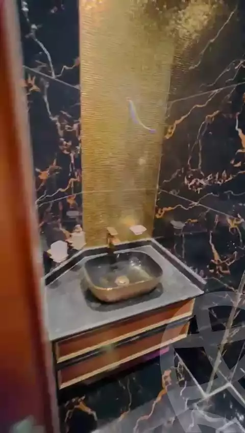 https://aqarmap.com.eg/en/listing/5890721-for-sale-cairo-el-mohandesen-lebnan-square