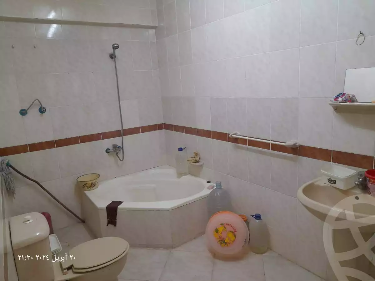 https://aqarmap.com.eg/en/listing/5892369-for-sale-alexandria-l-jmy-el-hanouvel-el-hag-radwan-mosque-st