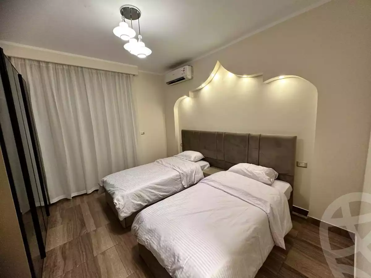 https://aqarmap.com.eg/en/listing/5892839-for-rent-cairo-el-sheikh-zayed-city-compounds-kmbwnd-wyst-twn-swdyk