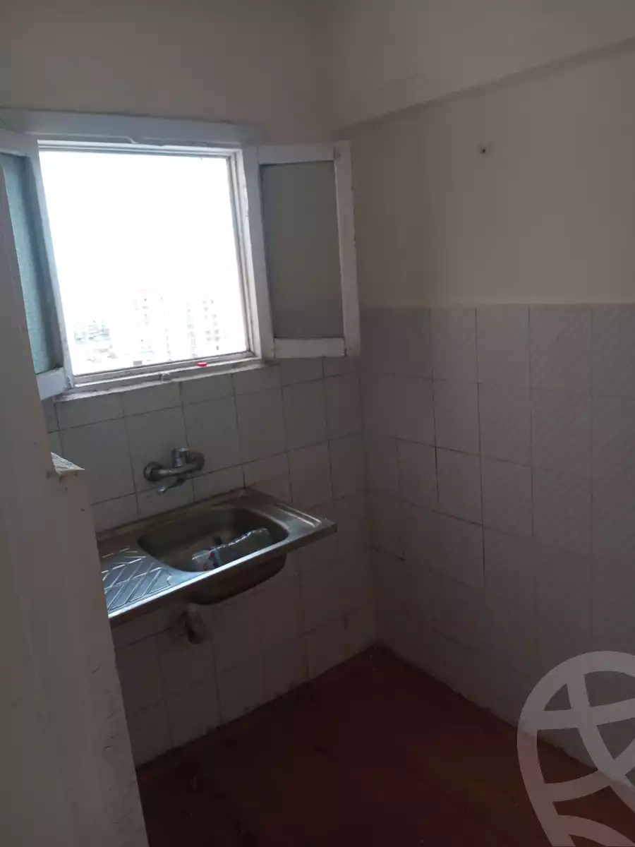 https://aqarmap.com.eg/en/listing/5893005-for-sale-alexandria-lsywf-gamila-abu-herid-st