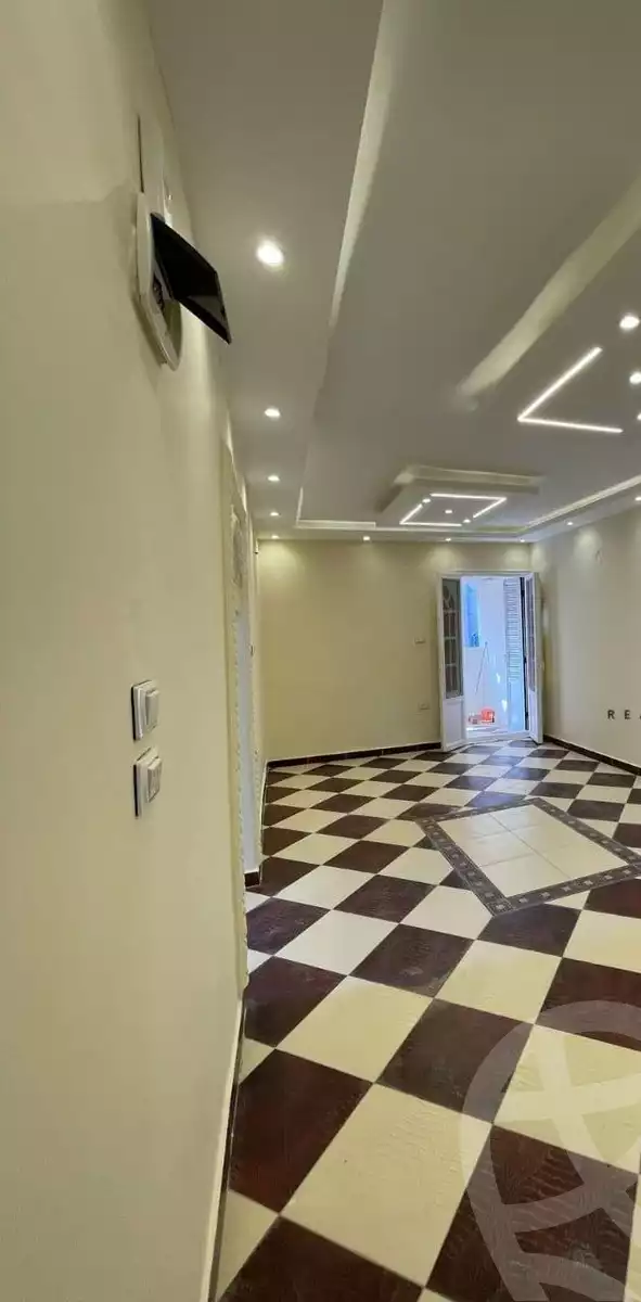 https://aqarmap.com.eg/ar/listing/5894340-for-sale-alexandria-l-jmy-lbytsh-al-andalous-wa-al-hgaz-st