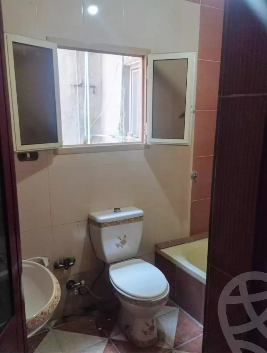 https://aqarmap.com.eg/en/listing/5895087-for-sale-alexandria-bolekly-shr-lblbl