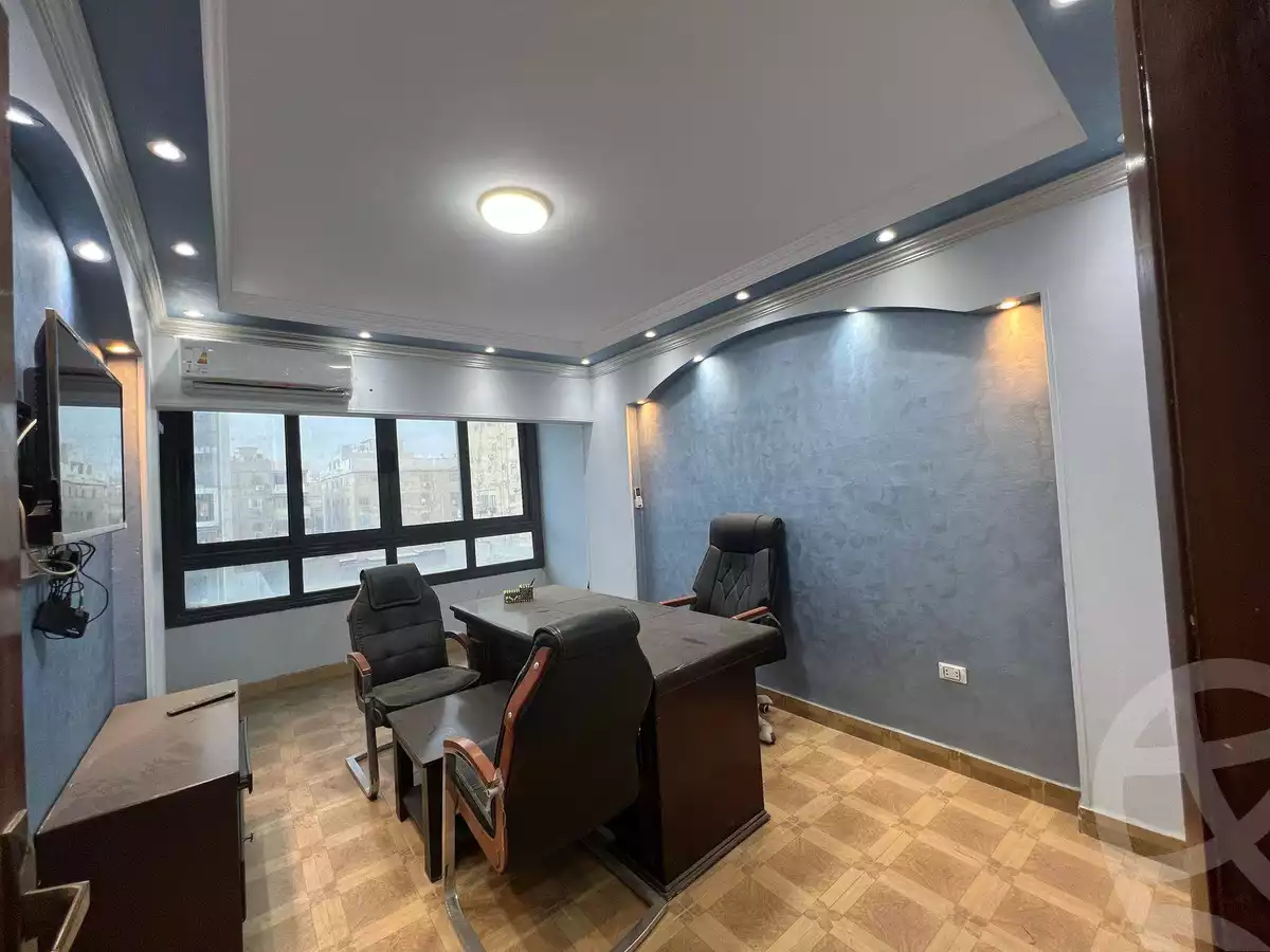 https://aqarmap.com.eg/ar/listing/5895567-for-rent-cairo-mokattam-lhdb-l-ly-shareaa-9