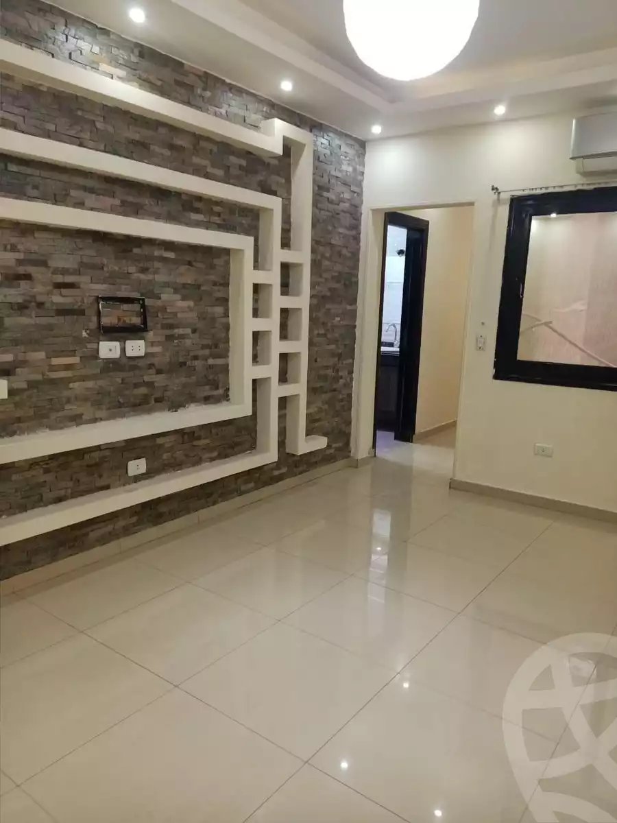 https://aqarmap.com.eg/en/listing/5896120-for-rent-cairo-new-cairo-compounds-midtown