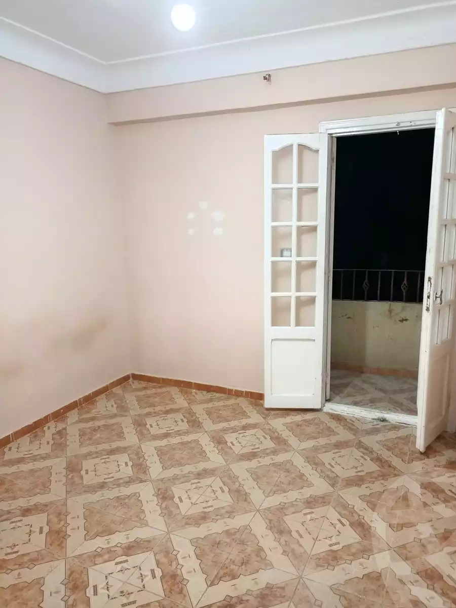 https://aqarmap.com.eg/ar/listing/5897290-for-sale-alexandria-rs-ltyn