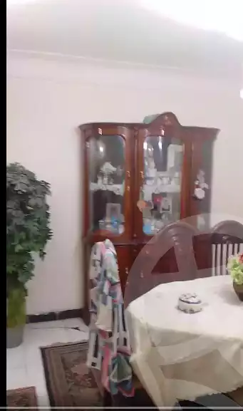 https://aqarmap.com.eg/en/listing/5899662-for-sale-alexandria-alhadara-new-el-hadra-el-sharkawy-st