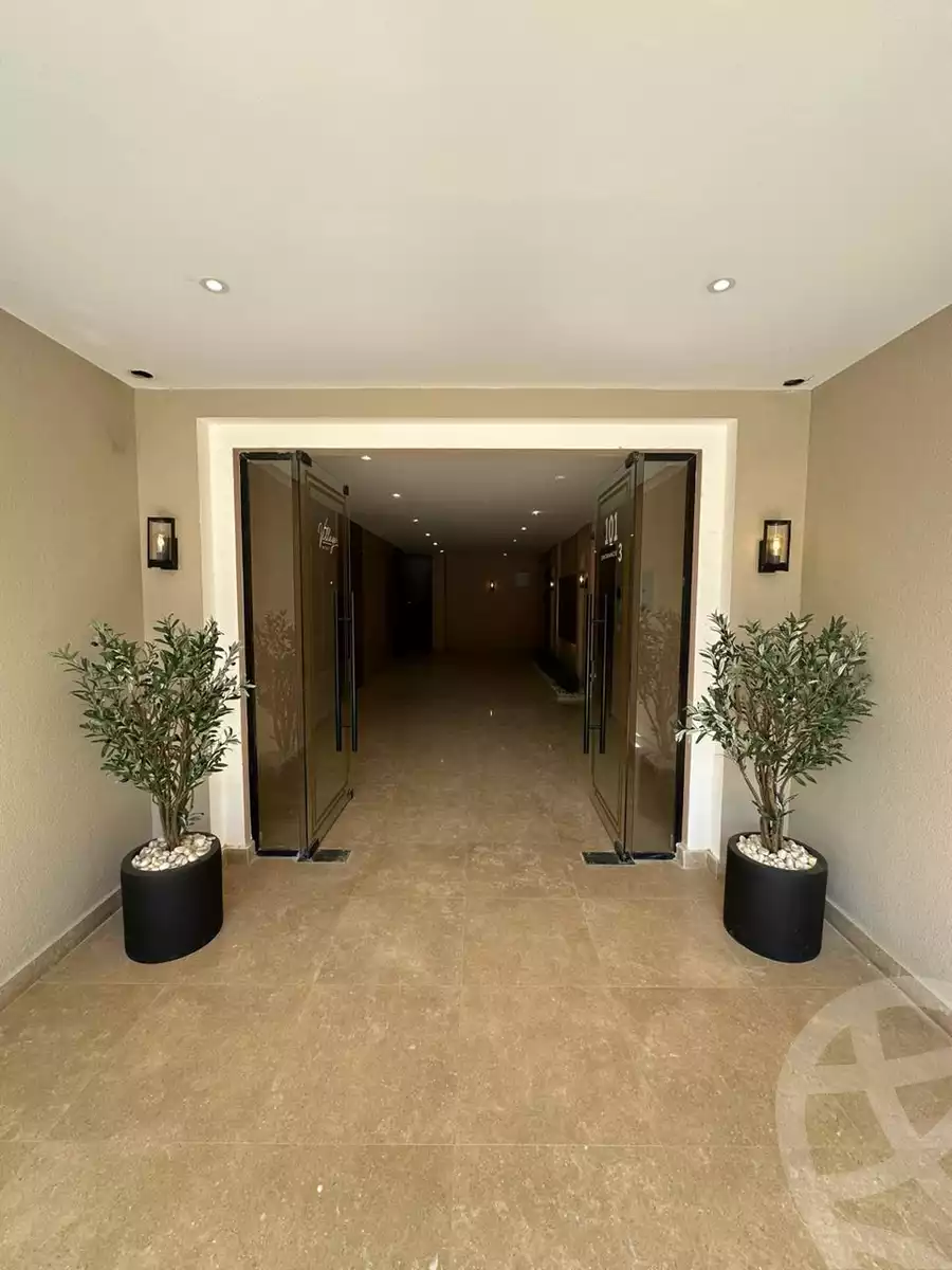 https://aqarmap.com.eg/en/listing/5900926-for-sale-cairo-el-sheikh-zayed-city-compounds-kmbwnd-fyldj-wyst-dr-llttwyr