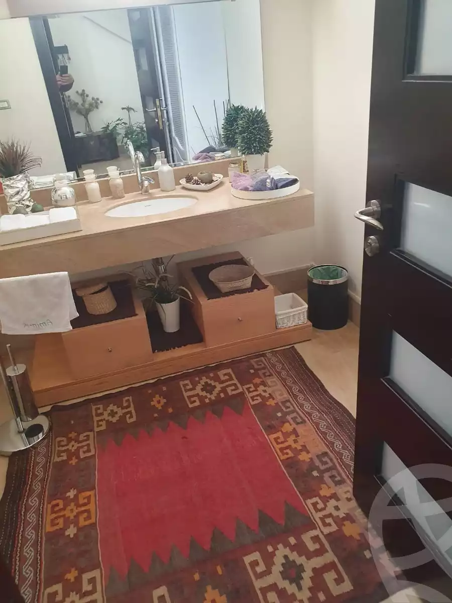 https://aqarmap.com.eg/en/listing/5901001-for-sale-cairo-el-sheikh-zayed-city-compounds-kmbwnd-ljry-swdyk