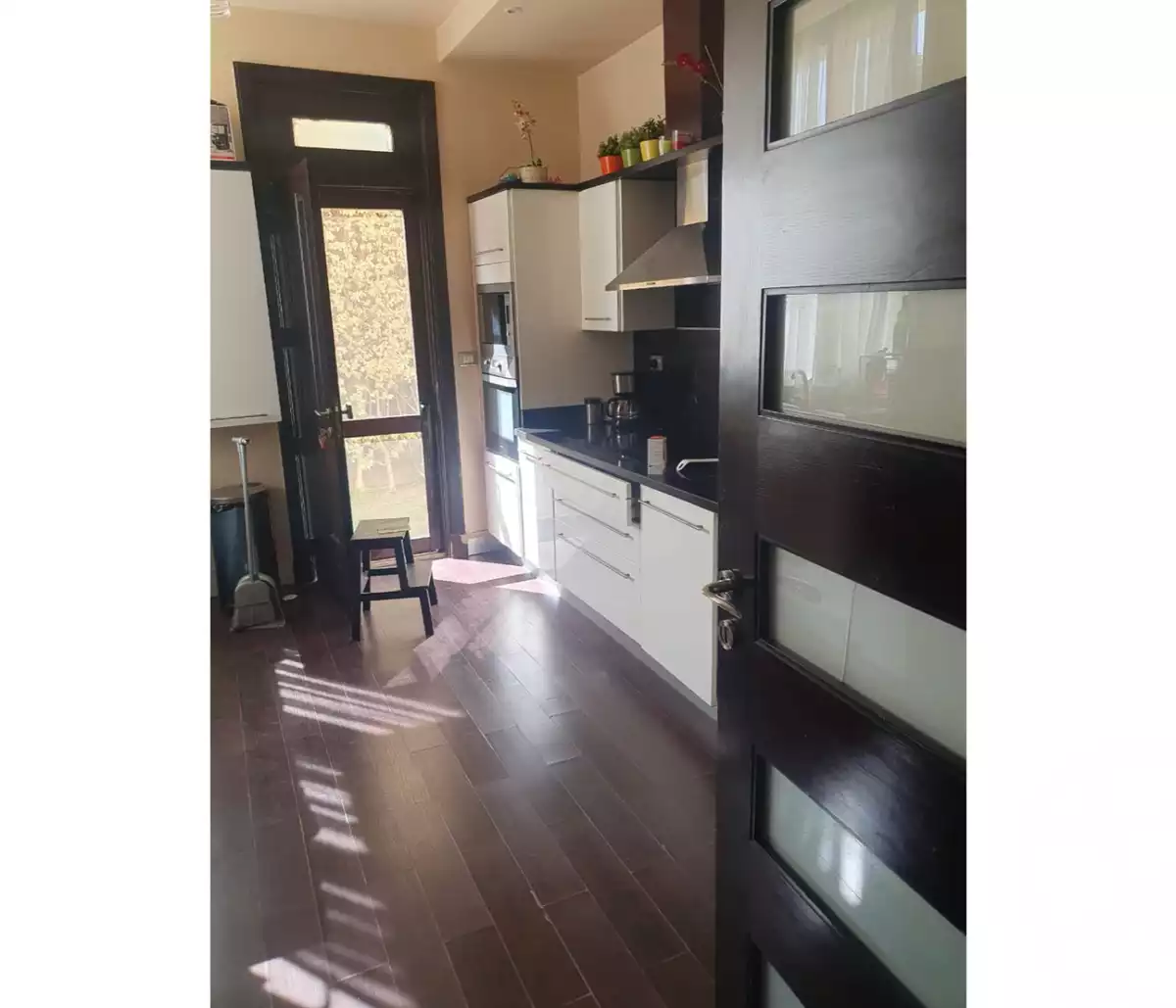 https://aqarmap.com.eg/en/listing/5901001-for-sale-cairo-el-sheikh-zayed-city-compounds-kmbwnd-ljry-swdyk