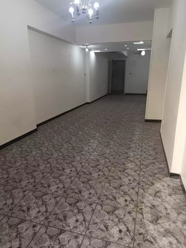 https://aqarmap.com.eg/en/listing/5901923-for-rent-alexandria-el-asafra-l-sfr-bhry-atlas-st